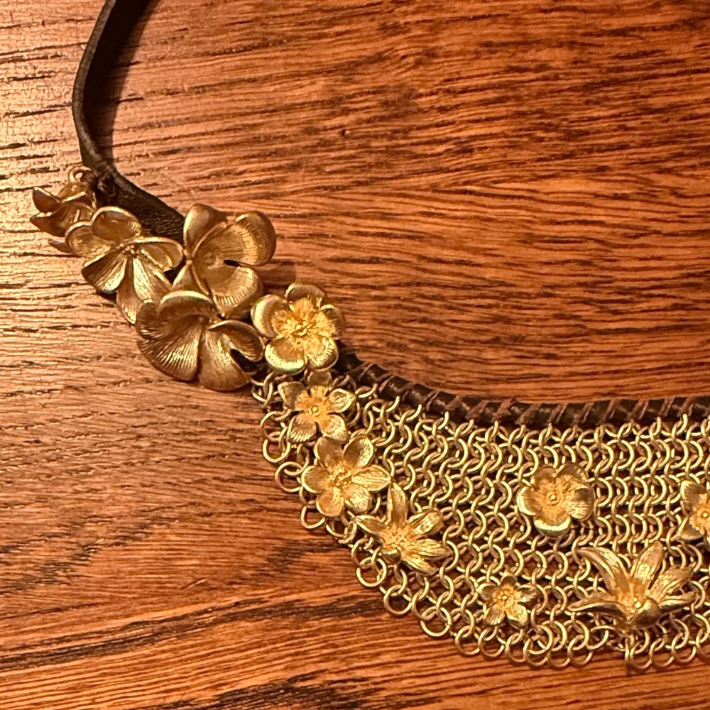 Vintage Fossil Leather Chain Mail Gold Floral Necklace